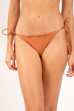 Cargar imagen en el visor de la galería, Gallery: Rio De Sol Bas Bottom Shimmer-Nocciola Frufru