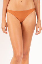 Cargar imagen en el visor de la galería, Gallery: Rio De Sol Bas Bottom Shimmer-Nocciola Leblon