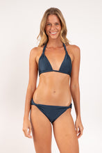 Cargar imagen en el visor de la galería, Model Front: Rio De Sol Bas Bottom Shimmer-Shark Mel