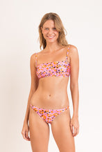 Cargar imagen en el visor de la galería, Model Front: Rio De Sol Bas Bottom Sweet-Camo Leblon