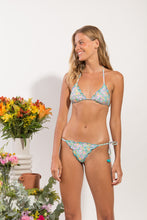 Cargar imagen en el visor de la galería, Model Front: Rio De Sol Bas Bottom Tiny-Garden Frufru-Comfy