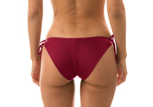 Cargar imagen en el visor de la galería, Model Back: Rio De Sol Bas Bottom Uv-Desejo Comfort
