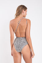 Cargar imagen en el visor de la galería, Image 12: Rio De Sol Une Pièce Collage New Vegas