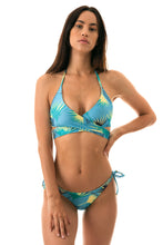 Cargar imagen en el visor de la galería, Model Front: Rio De Sol Ensemble Flower Geometric Transp Comfort
