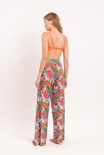 Cargar imagen en el visor de la galería, Model Back: Rio De Sol Pantalon De Plage Jungle Wide Pants