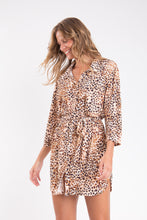 Cargar imagen en el visor de la galería, Image 09: Rio De Sol Chemise Leopard Chemise