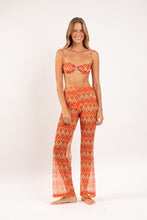 Cargar imagen en el visor de la galería, Model Front: Rio De Sol Pantalon De Plage Maracai Pants Lana