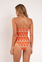 Cargar imagen en el visor de la galería, Model Back: Rio De Sol Une Pièce Maracai Sara-Op