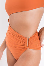 Cargar imagen en el visor de la galería, Image 06: Rio De Sol Une Pièce Ocre Zadar-Op