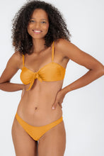 Cargar imagen en el visor de la galería, Gallery: Rio De Sol Ensemble Set Damasco Bandeau-No Essential