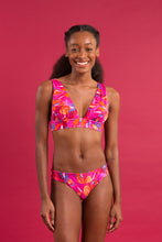 Cargar imagen en el visor de la galería, Image 10: Rio De Sol Ensemble Set Flavors Halter-Marina Essential-Cos