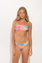 Cargar imagen en el visor de la galería, Model Front: Rio De Sol Ensemble Set River Bandeau-Reto Essential
