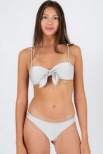 Cargar imagen en el visor de la galería, Gallery: Rio De Sol Ensemble Set Shimmer-White Bandeau-Knot Essential