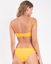Cargar imagen en el visor de la galería, Image 05: Rio De Sol Ensemble Set Solar Bandeau-Reto Madrid