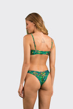 Cargar imagen en el visor de la galería, Model Back: Rio De Sol Ensemble Set Wilds Bandeau-Reto Highleg