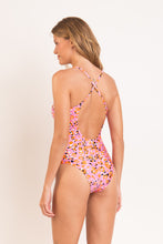 Cargar imagen en el visor de la galería, Model Back: Rio De Sol Une Pièce Sweet-Camo Julia