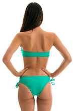 Cargar imagen en el visor de la galería, Model Back: Rio De Sol Haut Top Bahamas Reto