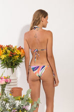 Cargar imagen en el visor de la galería, Model Back: Rio De Sol Haut Top Fresh-Day Tri-Inv