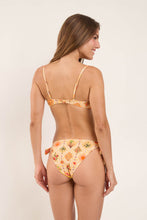 Cargar imagen en el visor de la galería, Model Back: Rio De Sol Haut Top Mosaico Bandeau-Joy