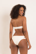 Cargar imagen en el visor de la galería, Model Back: Rio De Sol Haut Top Off-White Bandeau-Reto