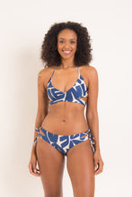 Cargar imagen en el visor de la galería, Model Front: Rio De Sol Haut Top Pottery Kate