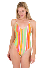 Cargar imagen en el visor de la galería, Model Front: Rio De Sol Une Pièce Utah Hype