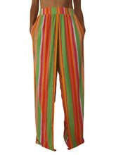 Cargar imagen en el visor de la galería, Model Front: Rio De Sol Pantalon De Plage Utah Wide Pants