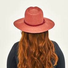 Cargar imagen en el visor de la galería, Model Back: Uv Line Chapeau Souple/Capeline Saint Germain Ferrugem Upf50+