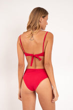 Cargar imagen en el visor de la galería, Model Back: Rio De Sol Bas Bottom Malibu-Malagueta Amy

