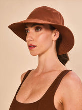 Cargar imagen en el visor de la galería, Image 03: Uv Line Bob Hat California Fem Cognac Upf50+
