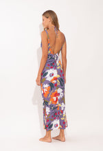 Cargar imagen en el visor de la galería, Model Back: Rio De Sol Vêtement De Plage Garden-Flower Saida Yara
