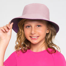 Cargar imagen en el visor de la galería, Model Front: Uv Line Chapeau Souple/Capeline Hat California Inf Baby Raspberry Upf50+
