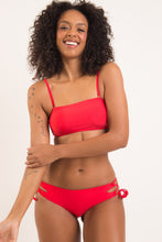 Cargar imagen en el visor de la galería, Image 08: Rio De Sol Bas Bottom Rouge Madrid
