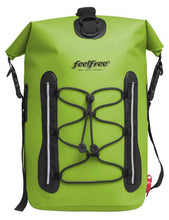 Cargar imagen en el visor de la galería, Model Front: Feelfree Sac De Plage Go Pack 20L Lime
