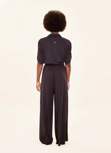 Cargar imagen en el visor de la galería, Model Back: Uv Line Pantalon De Plage Pantalona Preto Upf50+
