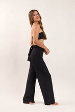 Cargar imagen en el visor de la galería, Image 03: Rio De Sol Pantalon De Plage Black Pants Knot
