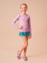 Cargar imagen en el visor de la galería, Model Front: Uv Line T-Shirt Longsleeve Uvpro Kids Rose Upf50+
