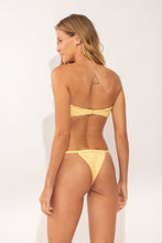 Cargar imagen en el visor de la galería, Model Back: Rio De Sol Haut Top Drift-Butterglow Sara
