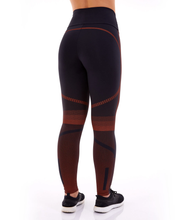 Cargar imagen en el visor de la galería, Model Back: Alto Giro Fitness Bas Legging Bodytex Ii Com Degrade Preto
