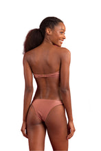 Cargar imagen en el visor de la galería, Model Back: Rio De Sol Ensemble Set Shimmer-Copper Bandeau-Joy Essential
