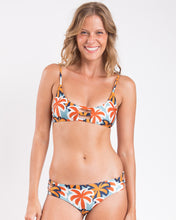 Cargar imagen en el visor de la galería, Image 05: Rio De Sol Ensemble Set Kauai Bra-Trio Madrid-Trio
