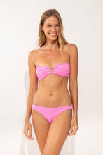 Cargar imagen en el visor de la galería, Model Front: Rio De Sol Ensemble Set Crespinho-Rosa Mavi Nice
