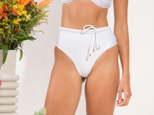 Cargar imagen en el visor de la galería, Image 13: Rio De Sol Bas Bottom Shimmer-White Belted-High-Waist
