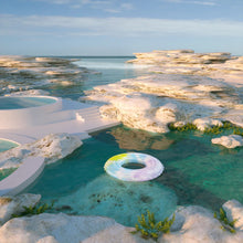 Cargar imagen en el visor de la galería, Image 03: Sunnylife Bouée Pool Ring Tie Dye Sorbet
