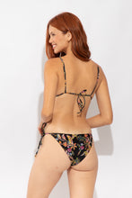 Cargar imagen en el visor de la galería, Model Back: Rio De Sol Bas Bottom Flora Ibiza-Comfy
