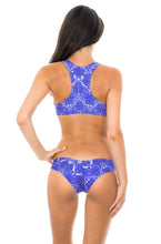 Cargar imagen en el visor de la galería, Model Back: Rio De Sol Ensemble Bluejean Sporty
