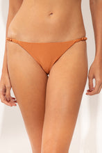 Cargar imagen en el visor de la galería, Gallery: Rio De Sol Bas Bottom Shimmer-Nocciola Cheeky-Noa
