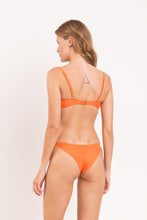 Cargar imagen en el visor de la galería, Model Back: Rio De Sol Bas Bottom Dende Cheeky-Crispy
