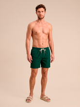 Cargar imagen en el visor de la galería, Model Front: Uv Line Bermuda / Short Pour Homme Shorts Acqua Boxer Military Green Upf50+
