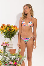 Cargar imagen en el visor de la galería, Model Front: Rio De Sol Ensemble Set Fresh-Day Tri-Inv Ibiza-Comfy
